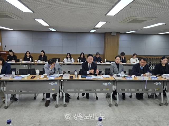 ▲ 강원도는 31일 강원도 경제진흥원에서 ‘중동 수출기업 긴급지원을 위한 수출 유관기관 찾아가는 합동 상담회’를 개최했다. 이기영기자