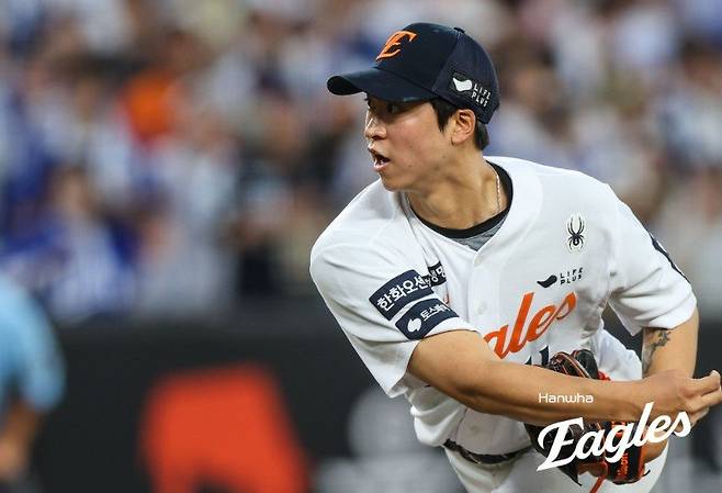 한화 엄상백이 31일 대전한화생명볼파크서 열린 KT전서 허경민의 머리를 맞혀 퇴장됐다. 사진제공｜한화 이글스