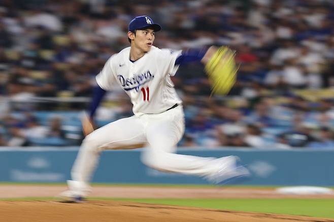 LA 다저스 사사키가 31일 클리블랜드전에서 역동적인 투구를 하고 있다. AFP연합뉴스