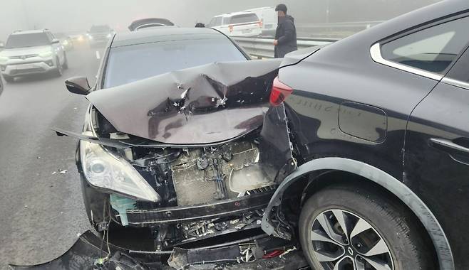 제주 평화로 추돌사고  [제주도 소방안전본부 제공, 재판매 및 DB 금지]