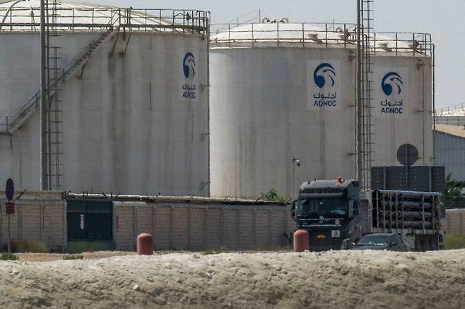 아랍에미리트(UAE) 아부다비에 위치한 아부다비 국영석유회사(ADNOC) 시설.(사진=AFP)