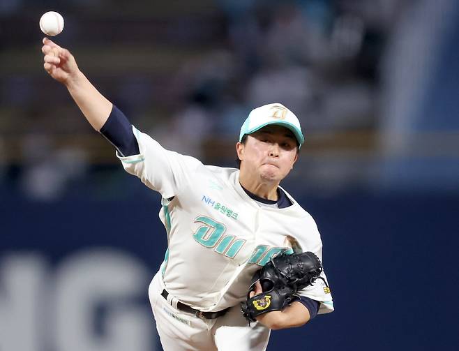 NC 선발 토다 나츠키 역투

    (창원=연합뉴스) 김동민 기자 = 31일 경남 창원NC파크에서 열린 프로야구 2026 KBO리그 롯데 자이언츠와 NC 다이노스의 경기. 1회 초 NC 선발 토다 나츠키가 역투하고 있다. 2026.3.31

    image@yna.co.kr

(끝)





<저작권자(c) 연합뉴스, 무단 전재-재배포, AI 학습 및 활용 금지>