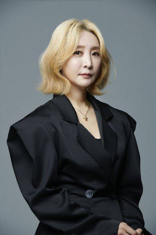 제18회 창작산실 올해의신작 '조커'의 추정화 연출. 한국문화예술위원회