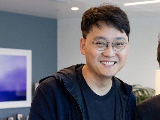 이승건 비바리퍼블리카 대표가 1일 사내 슬랙을 통해 "만우절 메시지에 거짓이 전혀 없었던 것은 아니지만, 그 안에 담긴 마음은 진심이다"고 밝혔다ⓒ