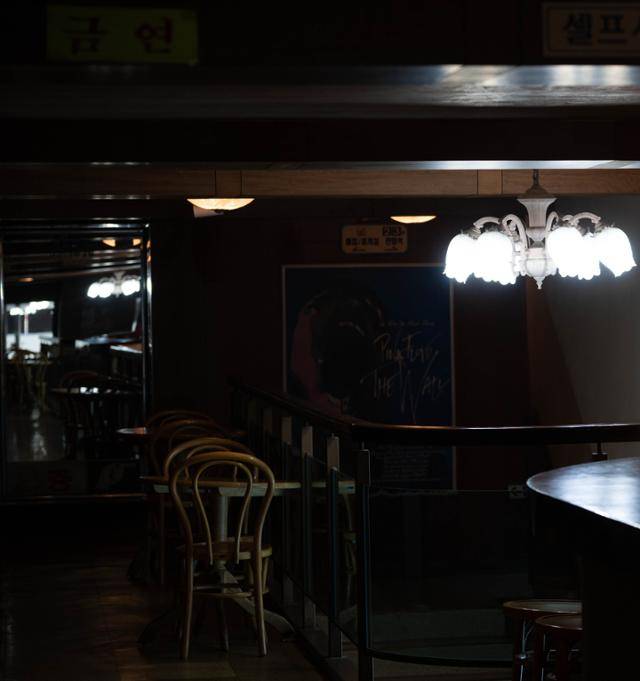 동구 광주극장 내부 상영관 앞 로비의 모습.