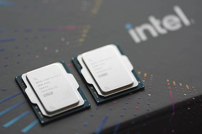 인텔 코어 울트라 시리즈 200S 데스크톱 프로세서를 업그레이드한 ‘인텔 코어 울트라 200S 플러스’ 시리즈가 출시됐다 / 출처=IT동아