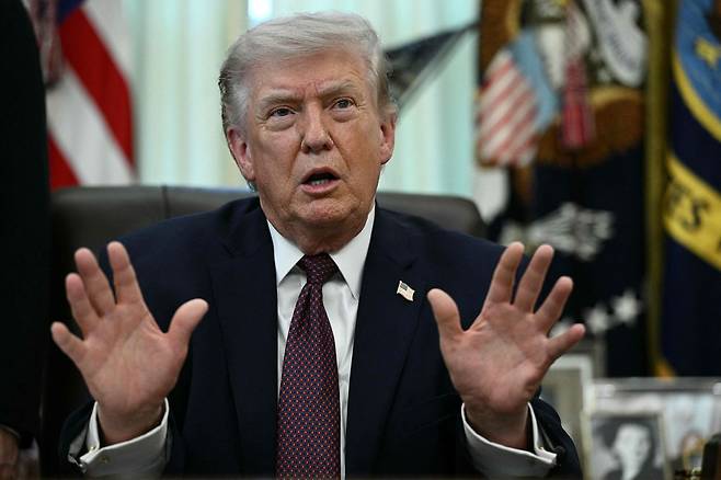 도널드 트럼프 미국 대통령이 지난달 31일(현지시간) 백악관에서 기자회견을 하고 있다. AFP=연합뉴스