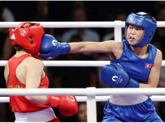 2024 파리올림픽 복싱 여자 54㎏급 준결승에서 북한 방철미가 중국 창위안을 상대하는 모습 [연합뉴스 자료사진]