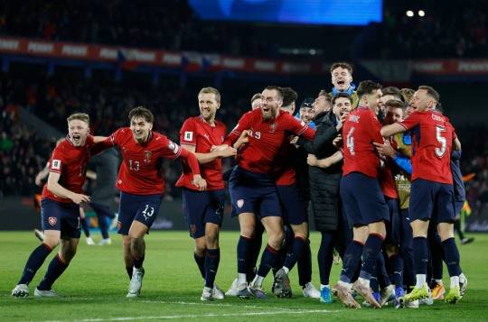 승부차기 이기고 기뻐하는 체코 선수들. / 사진=연합뉴스