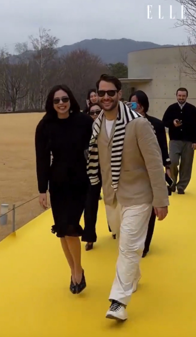 엘르 코리아 인스타그램 캡처.