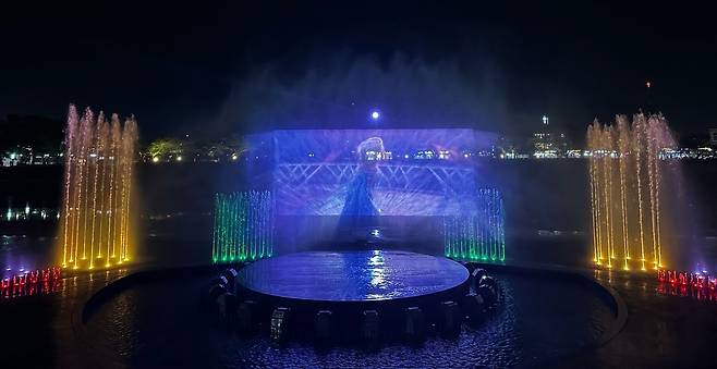 남원 요천의 음악분수 [남원시 제공. 재판매 및 DB 금지]