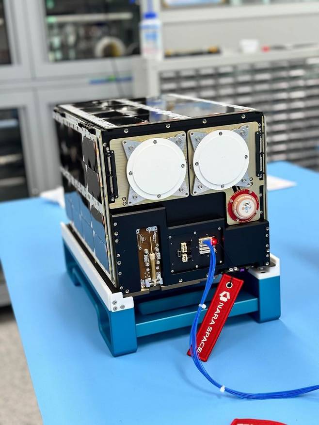 아르테미스 2호미션에탑재된 K-RadCube위성. 나라스페이스 제공