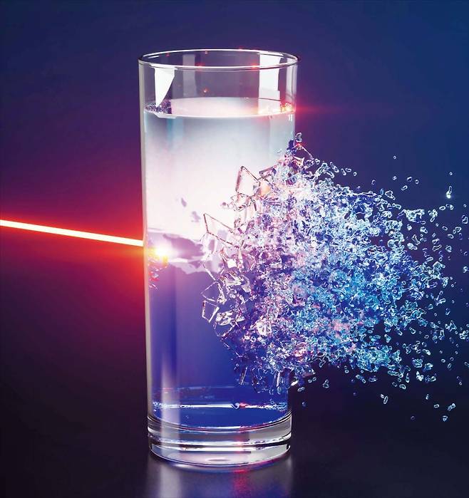 김경환 포스텍 교수 연구팀이 두 종류의 상태로 존재하던 물이 임계 온도를 넘어서면 하나의 상태로 변하는 모습을 형상화한 이미지. /포스텍