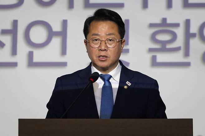 문금주 더불어민주당 원내대변인이 30일 서울 여의도 국회 의원회관에서 열린 민주당 2026 전국농어민위원회 발대식에서 출범 선언을 하고 있다. 2026.3.30/뉴스1 /사진=뉴스1화상