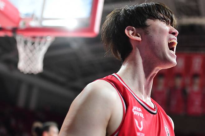 0.01% 가능성이라도 1위 희망 이어가는 2위 안양 정관장 . 한국농구연맹 제공