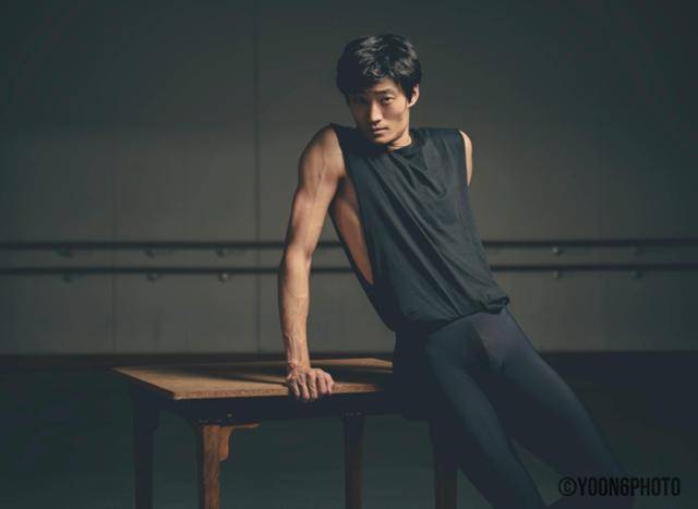 김기민은 "공연을 완벽하게 이끌어내기 위해 볼레로 음악을 들으며 일어나고 볼레로 음악과 함께 잠자리에 든다"고 말했다. ⓒYOON6PHOTO