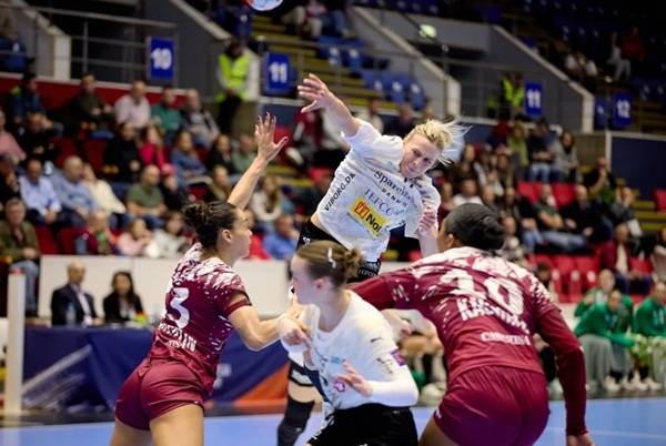 사진 2025/26 EHF 여자 핸드볼 유러피언리그 비보르와 라피드 부쿠레슈티 경기 모습, 사진 출처=유럽핸드볼연맹