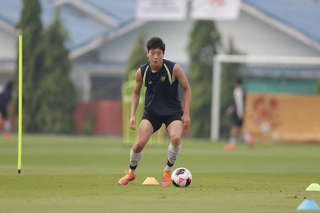 이정규 광주 감독은 여름이적시장서 외국인 선수가 보강돼도 주전으로 기용 중인&nbsp;10대 센터백 김용혁과 공배현(사진) 등을 먼저 쓰겠다고 다짐했다. 사진제공│한국프로축구연맹