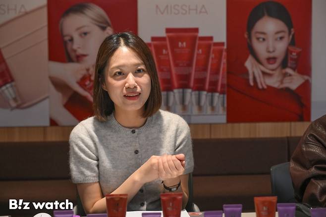 박현경 에이블씨앤씨 마케팅팀장이 미샤의 해외 마케팅 전략에 대해 설명하고 있다. / 사진=이명근 기자 qwe123@