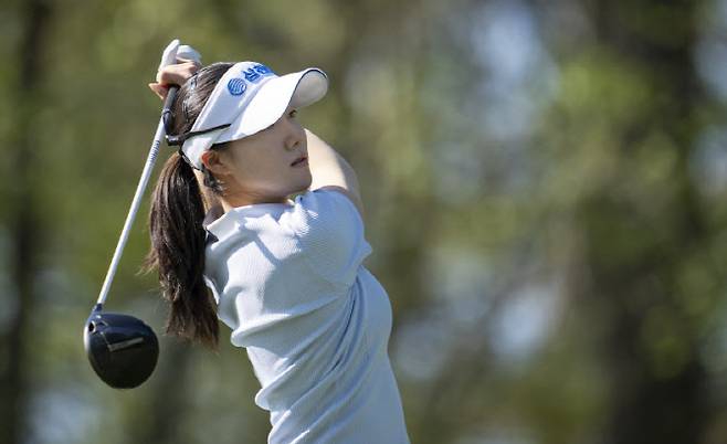 양윤서가 12번홀에시 티샷을 하고 있다. (사진=ANWA)