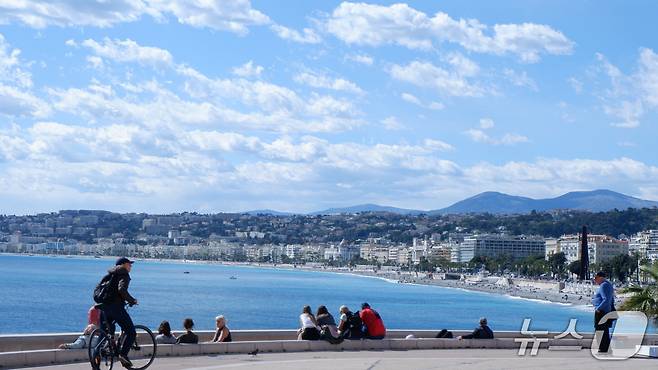 프랑스 니스 해변ⓒ 뉴스1 윤슬빈 관광전문기자