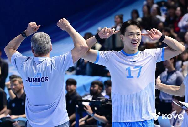 승리 후 환호하는 임동혁. /사진=KOVO