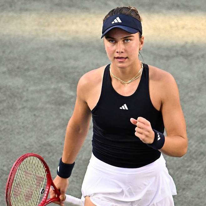 클레이시즌 첫 대회 찰스턴오픈에 처음 출전해 8강에 오른 요비치. 찰스턴오픈