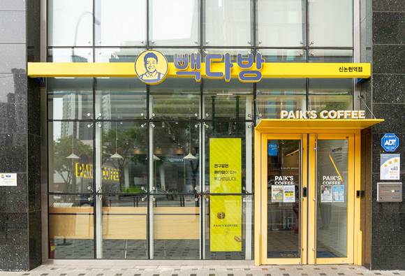 빽다방 매장 전경 [사진=더본코리아]