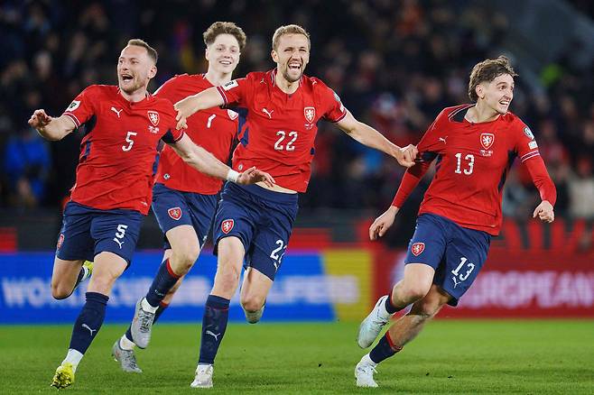 한국은 유럽의 복병 체코와 조 2위 자리를 놓고 치열하게 경쟁할 전망이다. AFP=연합뉴스