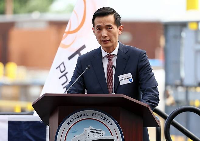 김동관 한화그룹 부회장이 2025년 8월 26일(현지 시간) 미국 필라델피아의 한화 필리조선소에서 '스테이트 오브 메인'호 명명식 환영사를 하고 있다. 사진=연합뉴스