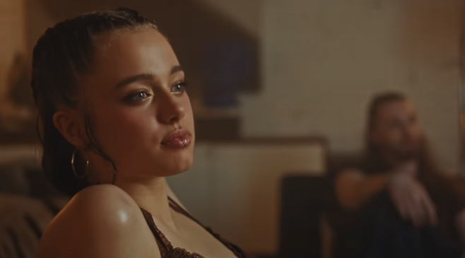 샤일로. 사진l다영 신곡 MV 티저 캡처