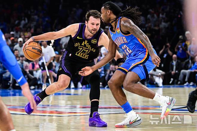 [오클라호마시티=AP/뉴시스] 미국프로농구(NBA) 로스앤젤레스(LA) 레이커스의 루카 돈치치. 2026.04.02.