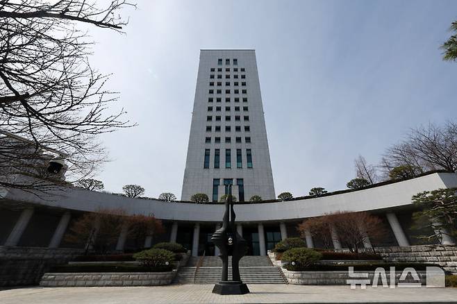 [서울=뉴시스] 배훈식 기자 = 검찰이 3일 쌍방울 대북송금 사건 수사 과정에서 불거진 '진술 회유 의혹' 관련 사건을 3대 특검(내란·김건희·순직해병)의 나머지 사건을 수사하는 2차 종합특별 검사팀에 이첩했다. (사진=뉴시스DB) 2026.04.03. dahora83@newsis.com