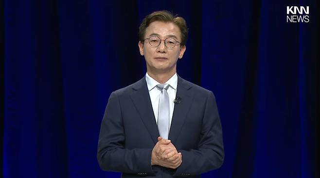 3일 열린 더불어민주당 부산시장 경선 후보 토론회에서 전재수 의원이 발언하고 있다. 유튜브 '델리민주' 캡처