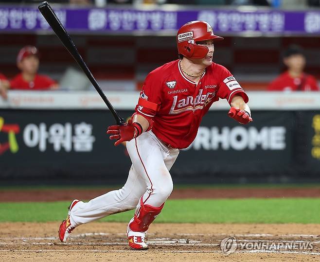 최지훈 안타 [연합뉴스 자료사진]