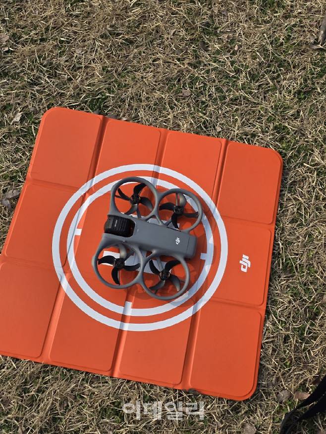 랜딩패드 위에 DJI 아바타360이 놓여져있다(사진=윤정훈 기자)
