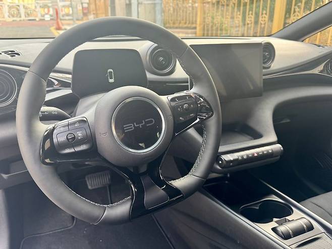 BYD 돌핀 액티브. 사진=김동찬 기자.