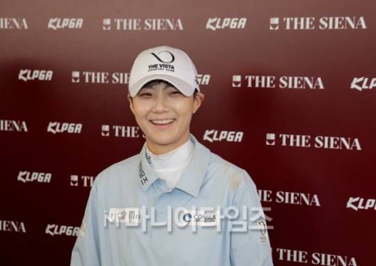 박성현이 질문에 답하는 모습. /손진현 기자