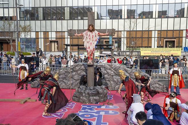 4일 광화문 광장에서 펼쳐진 ‘부활절 퍼레이드’. <CTS홍보팀>