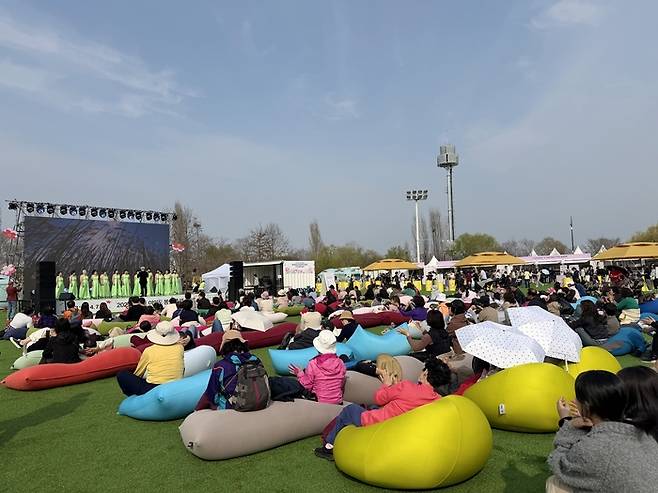 봄꽃 스테이지 휴식공간 / 사진= 문서연 여행+ 기자