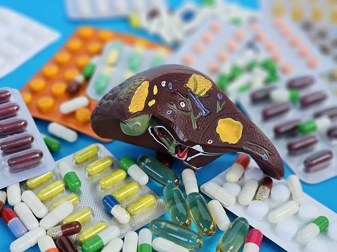 불필요한 복용이 이어질 경우 간수치 이상 등 부작용 위험이 커질 수 있다. 게티이미지