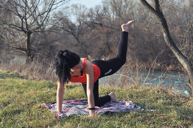 유산소 운동은 뇌의 기억 중추인 해마에서 새로운 뇌세포 생성을 촉진하고, 근력 운동은 뇌 발달에 필요한 호르몬 분비를 도와 인지 기능 향상에 직접적인 영향을 미친다. 사진=게티이미지뱅크