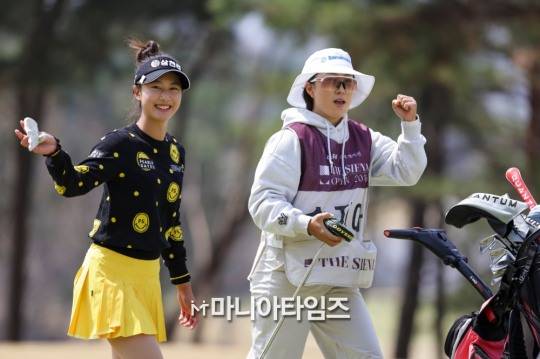 송지아와 김혜림 코치 / 사진=손진현 기자