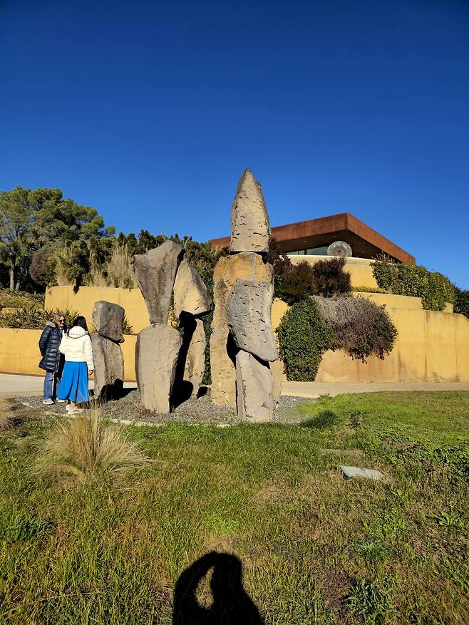 토레스 패밀리 상징 조각 작품. 최현태 기자