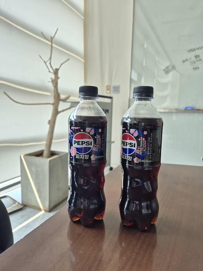 롯데칠성음료가 선보인 펩시 제로 피치향.