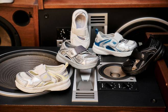 뉴발란스 키즈 '프리들 엑스' 컬러팩과 코어팩 [뉴발란스 키즈 제공. 재판매 및 DB 금지]