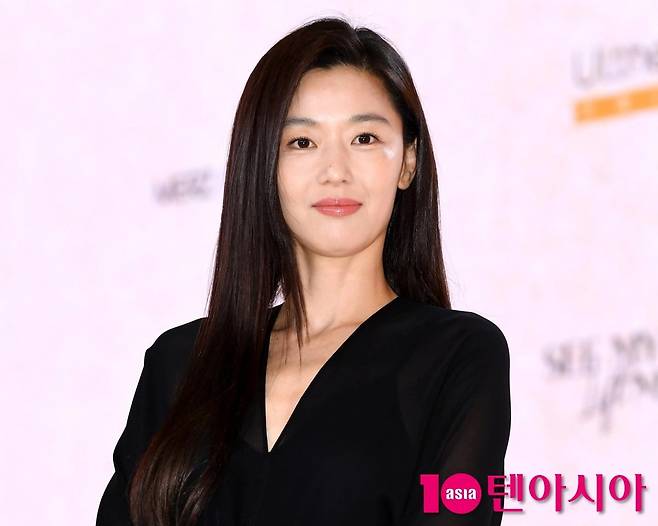 영화 '군체'의 주인공 전지현. / 사진=텐아시아DB