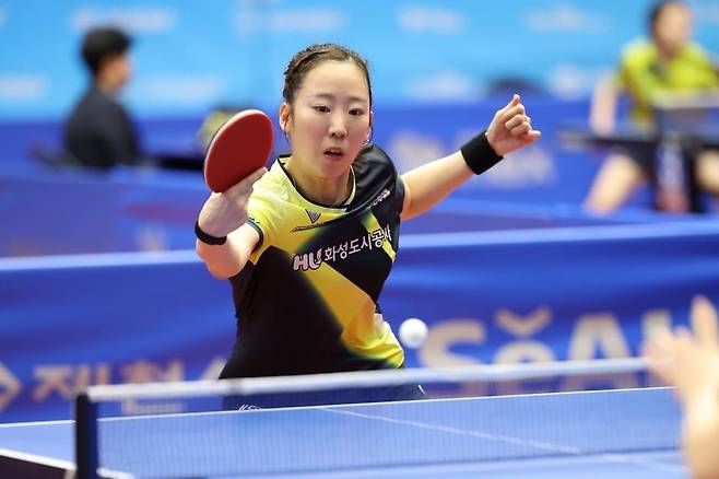 6일 충북 진천선수촌에서 열린 2026 런던 세계탁구선수권대회 파견 국가대표 선발전 여자부 2차 토너먼트에서 우승을 차지한 양하은(화성도시공사)의 경기 모습.