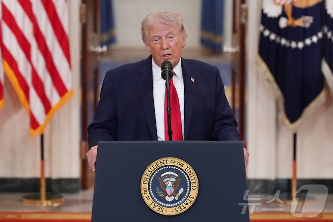도널드 트럼프 미국 대통령이 워싱턴 D.C. 백악관에서 이란 전쟁에 관한 대국민 연설을 하고 있다. 2026.04.01 ⓒ 로이터=뉴스1
