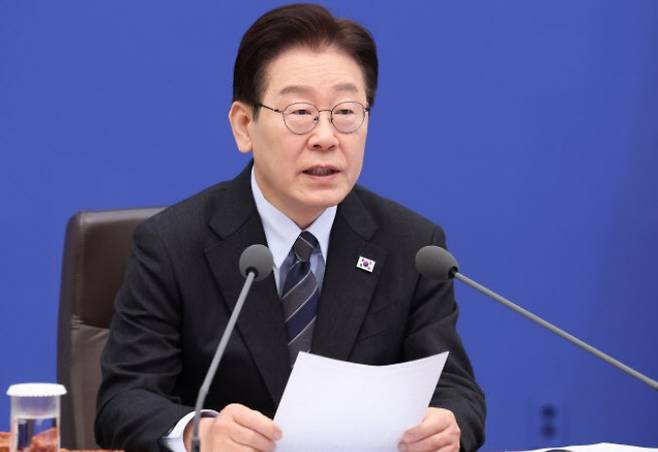 이재명 대통령이 6일 청와대에서 열린 국무회의 겸 비상경제점검회의에서 발언하고 있다. 연합뉴스